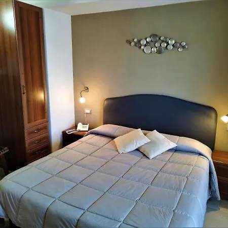 Otel Altopiano Delle Rocche